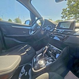 BMW 218 - 11