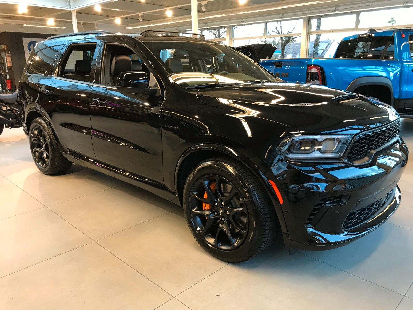 Fahrzeugabbildung Dodge Durango R/T  *7-SITZER*LPG*AHK*Hemi-Orange*