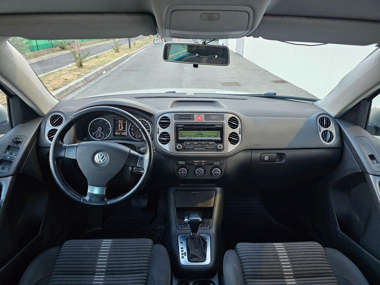 Volkswagen Tiguan 2009 — photo 14