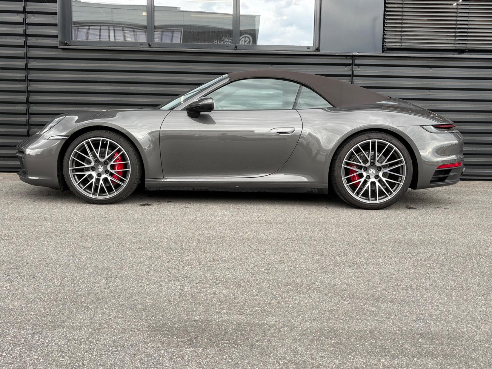 Porsche 911 -992 Carrera 4 S Cabrio-BOSE-CHRONO-ABGAS