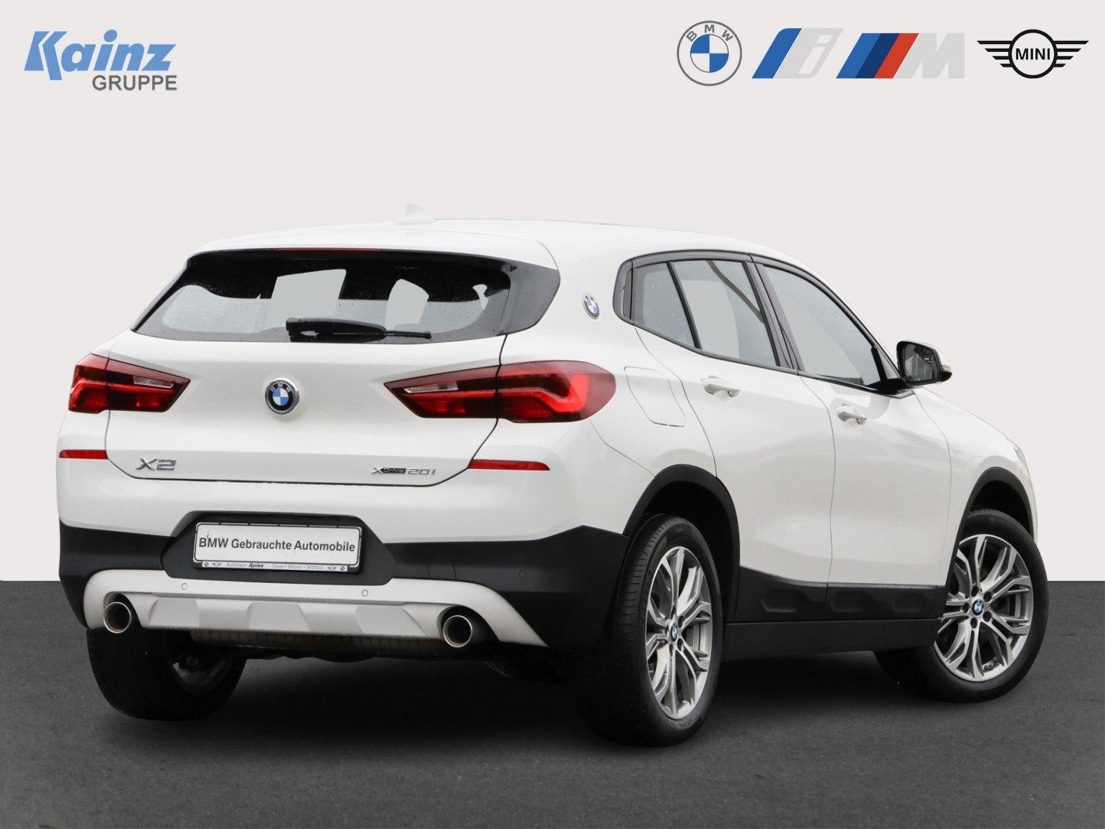 BMW X2 xDrive20i Panorama/18"/MLenkrad/DriveAss