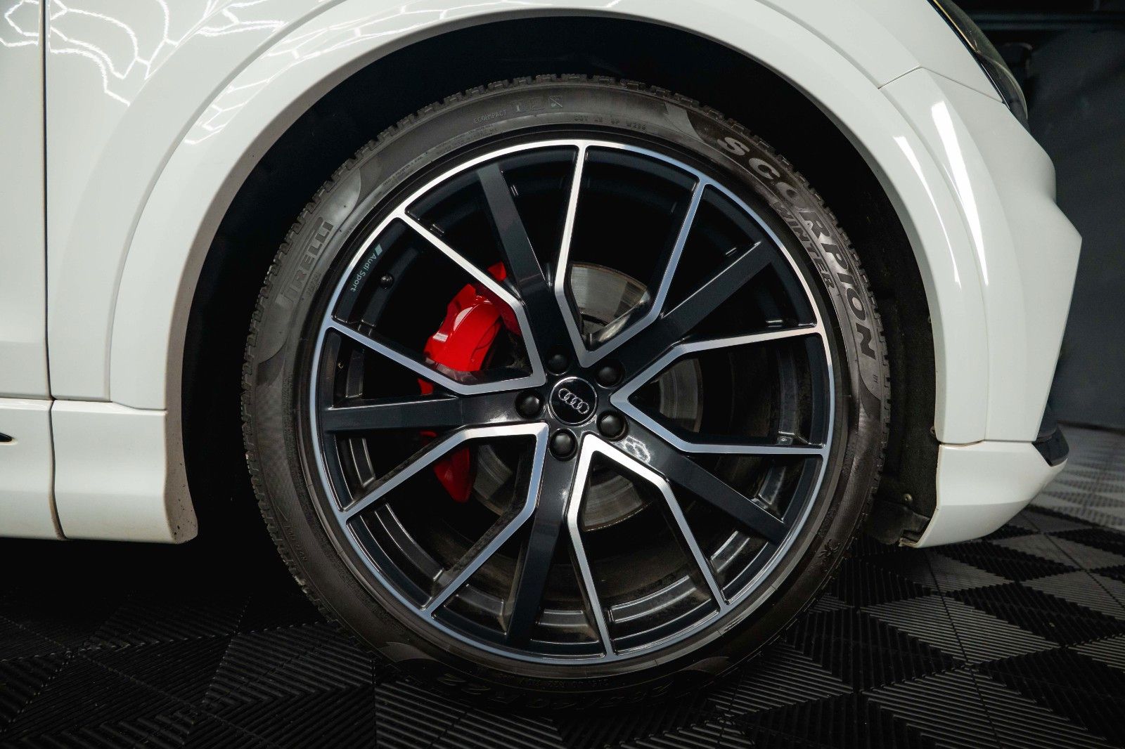 Fahrzeugabbildung Audi Q8 55 TFSI quattro S-Line Plus *ACC*Head Up*22'