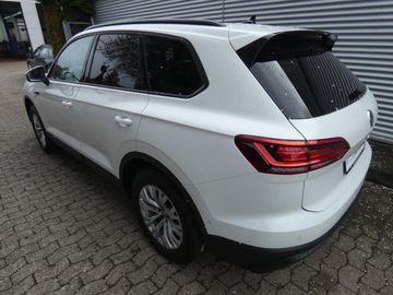 Volkswagen Touareg - 9
