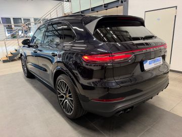 Porsche Cayenne - 3