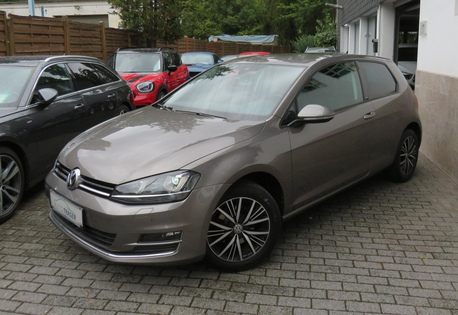 Volkswagen Golf VII Lim. Allstar DSG / ACC/AHK/DAB/Standhzg