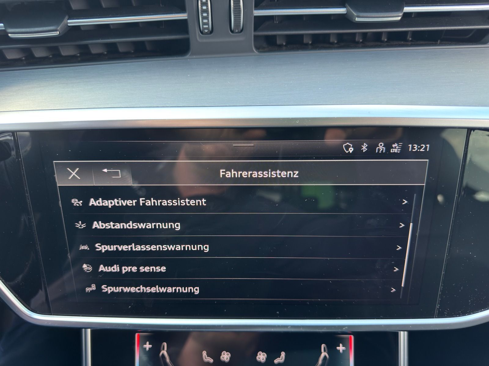 Fahrzeugabbildung Audi A6 55e qauttro S-Line*360°Cam*20Zoll*B&O*Pano*HD