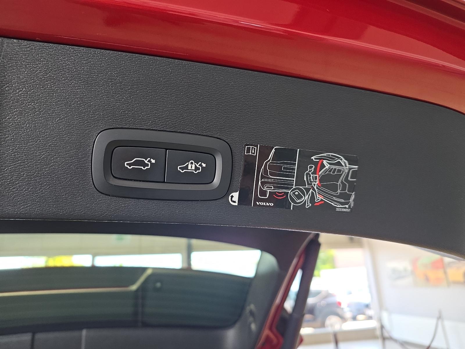 Volvo XC40 T3 Momentum Kamera Keyless Navi