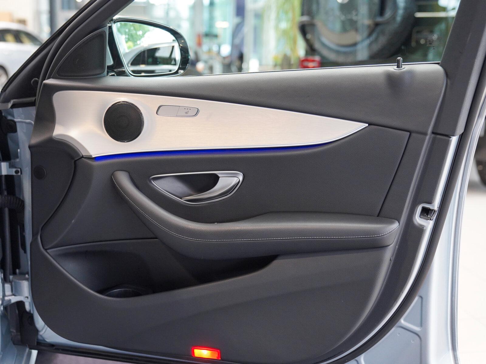 Mercedes-Benz E-Class d T AVANTGARDE CarPlay Kamera Spur Totwink, миниатюра 9