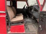 Land Rover Defender 3.5 V8 1985 Original linkslenker  - Land Rover Defender mit Benzin-Antrieb