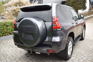 Toyota Land Cruiser - 4