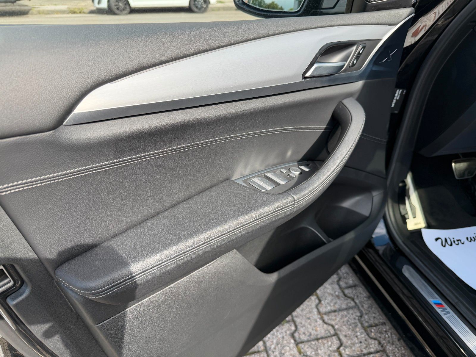 Fahrzeugabbildung BMW X3 xDrive 20 d M SPORT HUD AHK LEDER PANO D-KEY