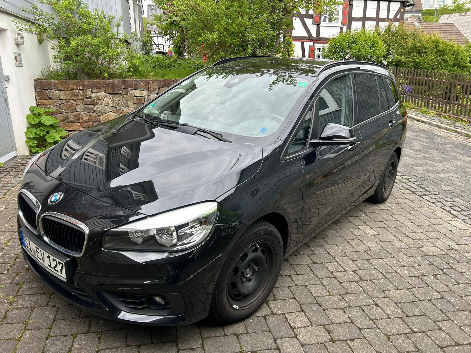 BMW 218i Gran Tourer 7-Sitzer mit viel Zubehör
