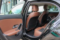 MERCEDES-BENZ A 200 / BUSINESS PAKET / NAVIGATION