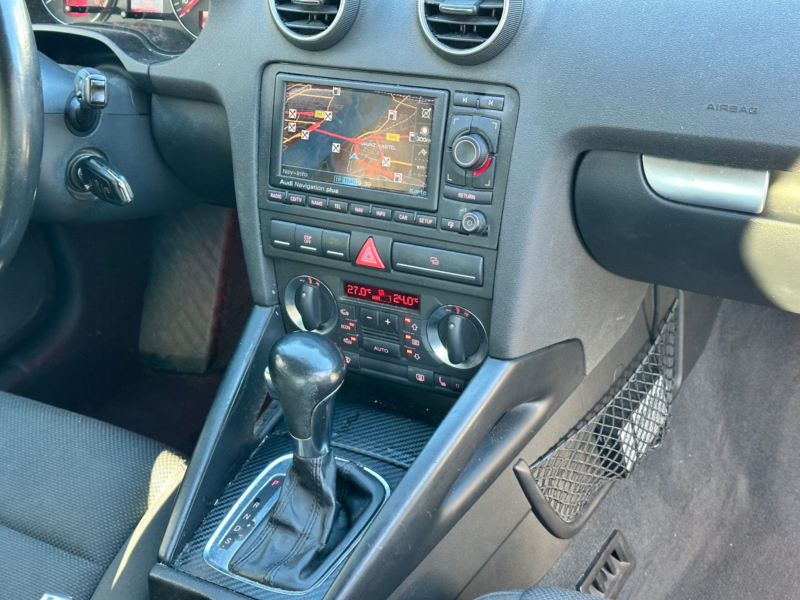 Fahrzeugabbildung Audi A3 SPORTBACK 2.0 TDI S LINE AMBIENTE*AHK+AUTOM*