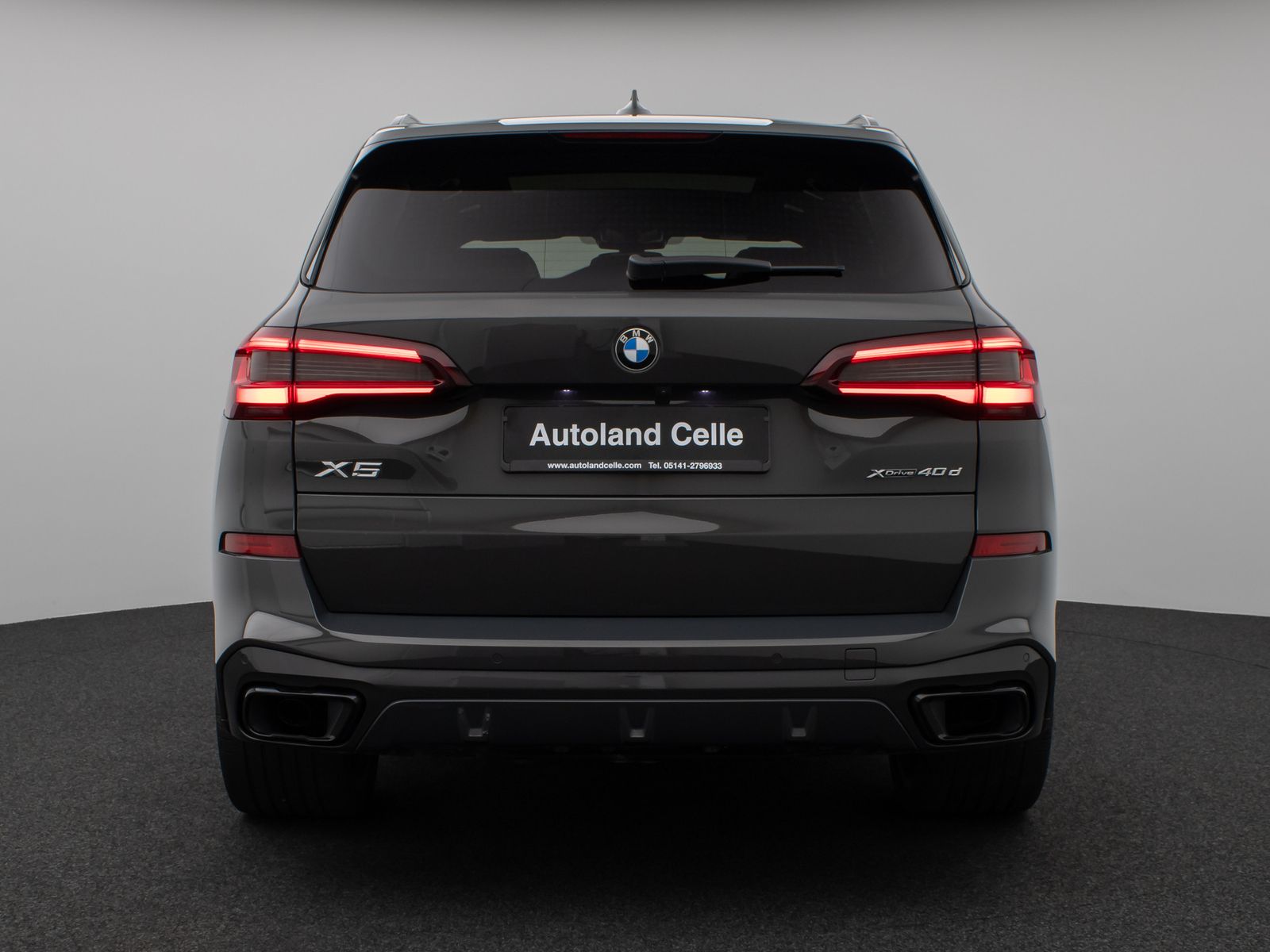 Fahrzeugabbildung BMW X5 xD40d M Sport B&W SoftClose Panorama HUD Voll