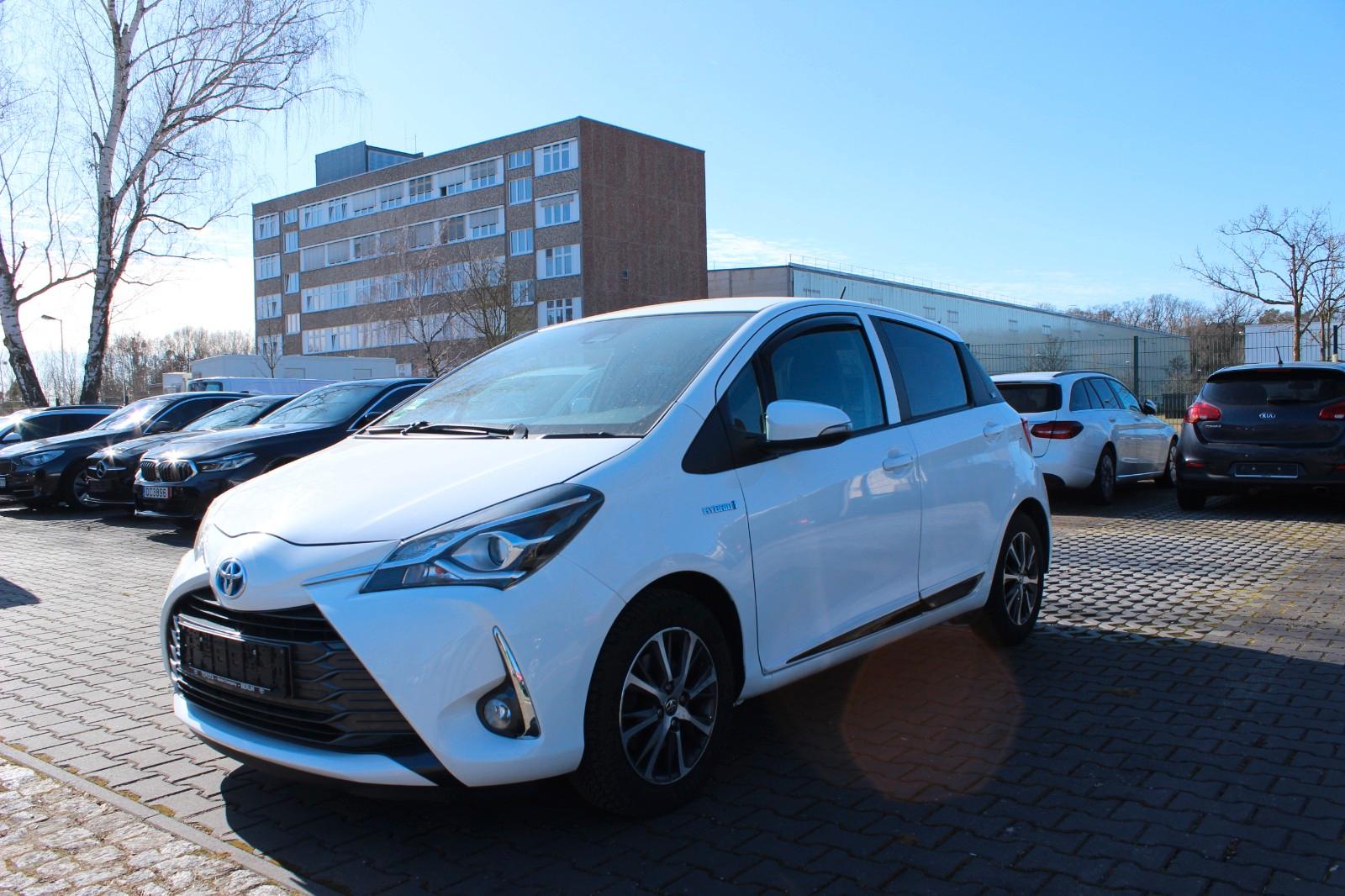 Toyota 1,5-l-VVT-i Hybrid Y20 Club° Keyless° Navi ° Kam