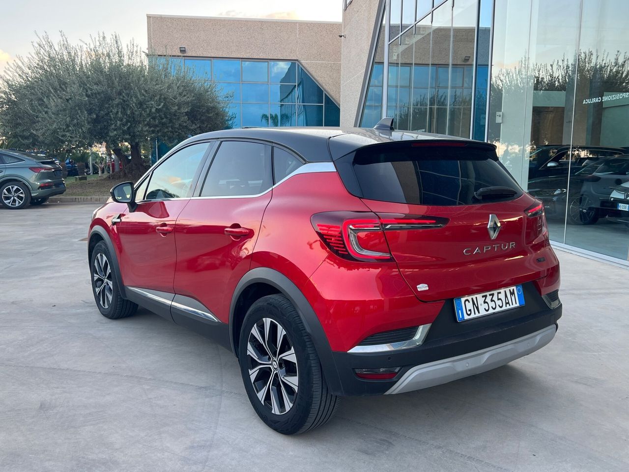 Other Renault Captur 1.6 145cv E-Tech full hybrid Tech imagem 3
