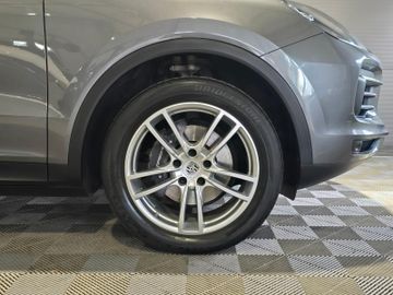 Porsche Cayenne - 10
