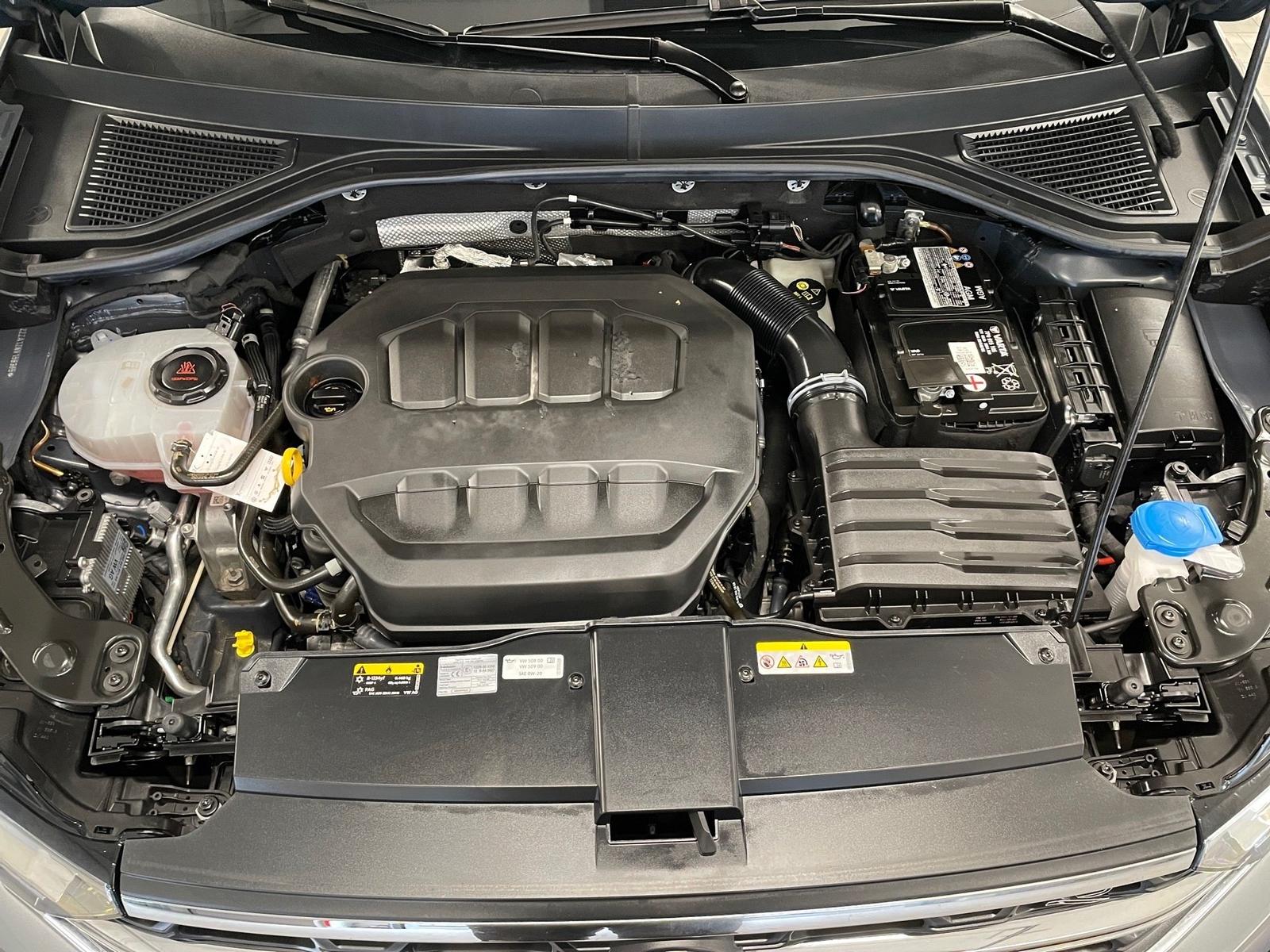 Volkswagen T-Roc 2.0 TSI 4M R-Line *PANO*STANDHZG*MATRIX*, миниатюра 7