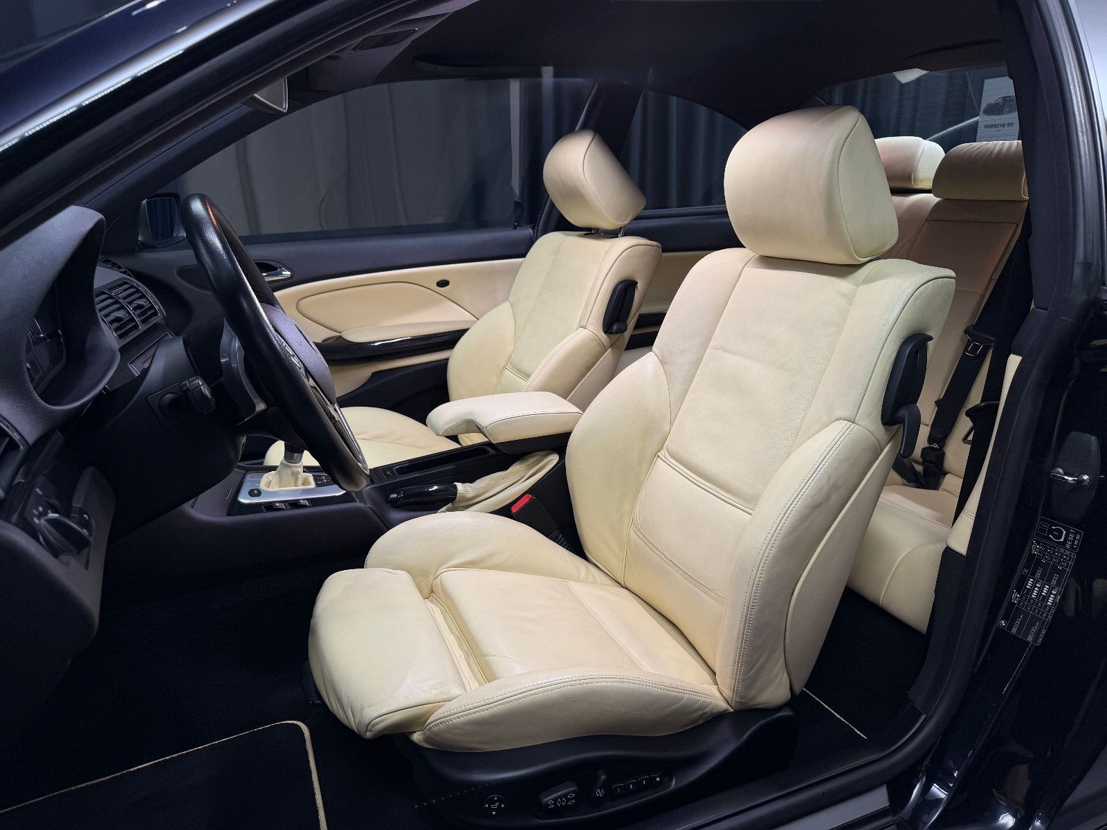 Fahrzeugabbildung BMW 330i Coupe Edition Sport |1.HAND|SMG|H/K|LEDER