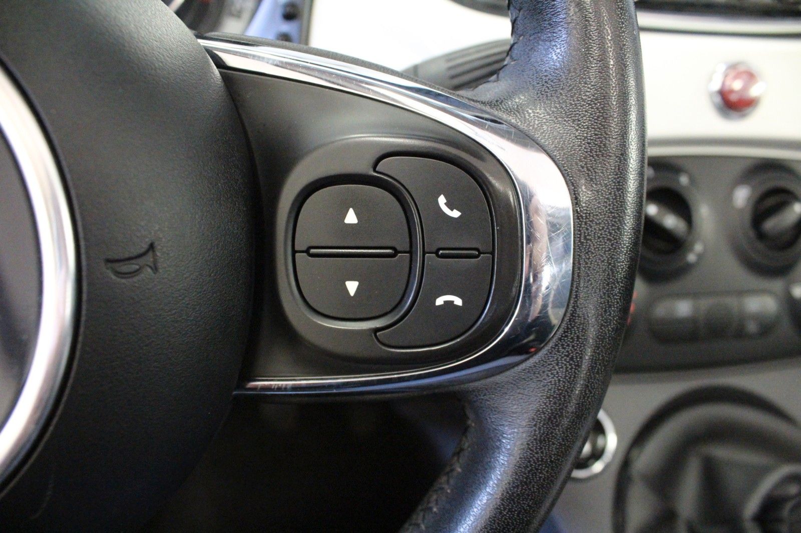 Fahrzeugabbildung Fiat 500C 1.2 8V Lounge*Klima*PDC*