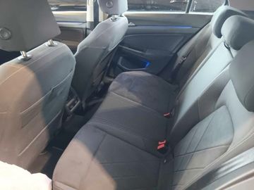 Volkswagen Golf - 7