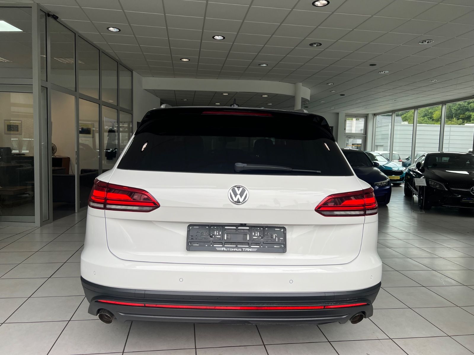Fahrzeugabbildung Volkswagen Touareg 3.0 TDI 4Motion *VOLL-LEDER*LED*4x SITZH