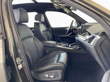 BMW X7 - 10