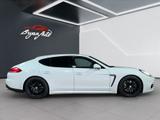 Porsche Panamera 3.0 300CV - Porsche Panamera mit Diesel-Antrieb: Limousine, 3.0