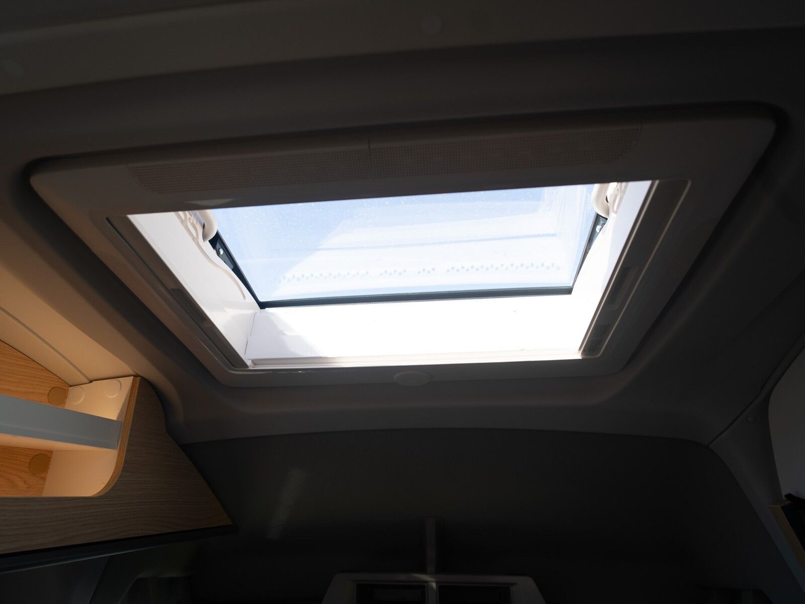 Fahrzeugabbildung Sunlight Cliff 4x4 590 ähnl. Greentrek*Dieselheiz*AHK*uvm