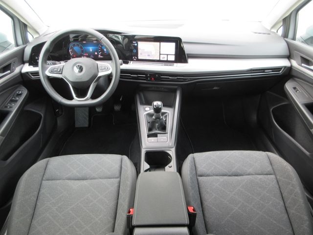 Golf VIII Variant 2.0 TDI 150 PS Life AHK/LED/NA