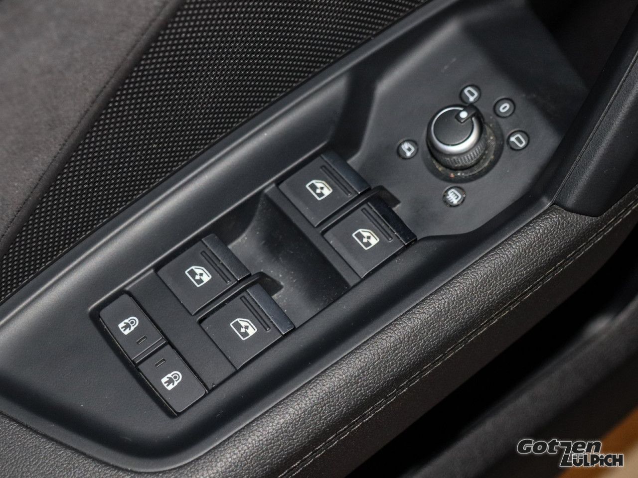 Fahrzeugabbildung Audi RS3 Sportback 2.5 TFSI Matrix LED Bluetooth Navi