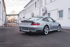 Fahrzeugabbildung Porsche 996 Turbo Coupé  *Schalter / Schalensitze*