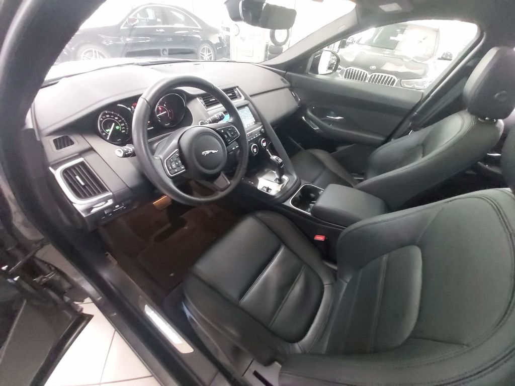 Jaguar E-Pace E-PACE AWD S PANO LEDER TOTW NETTO 23.200