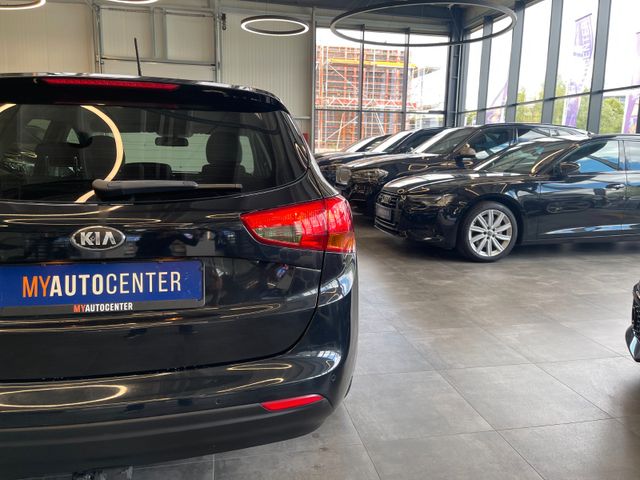 Kia Ceed Sportswagon FIFA World Cup Edition *AHK*LKH