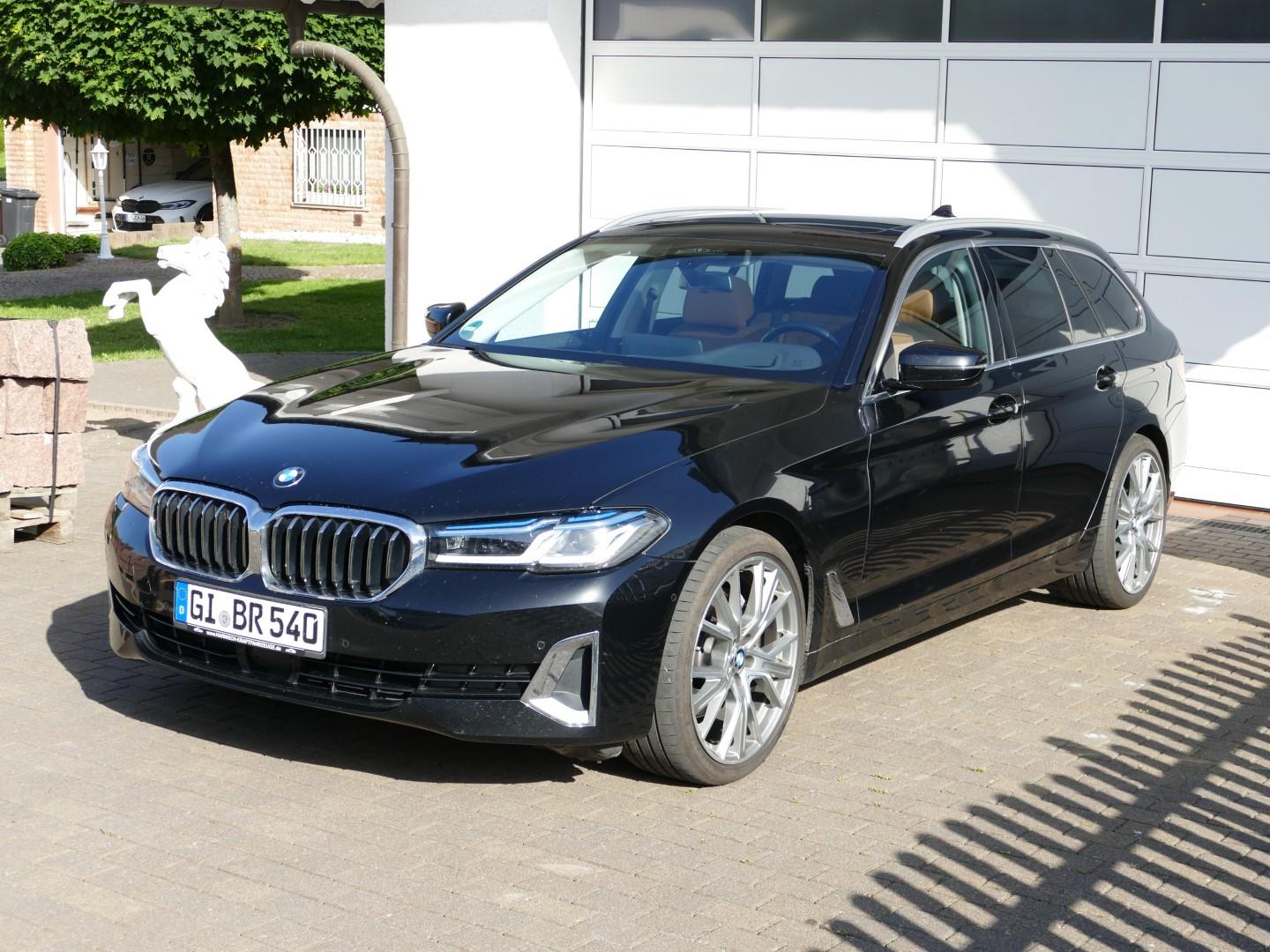 BMW 540d xDrive Touring *Standhzg+AHK+DrivAsProf+20"
