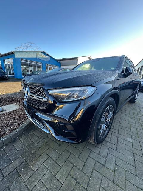 Mercedes-Benz GLC 300 d 4Matic AMG-Paket