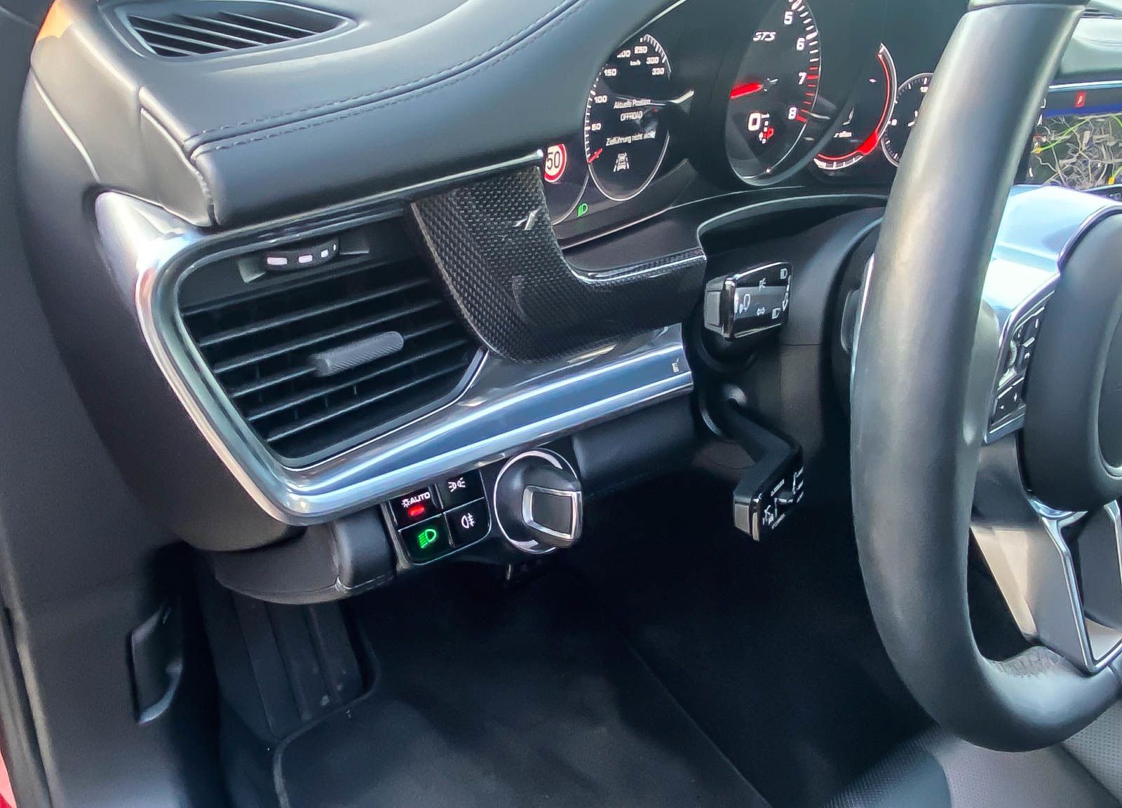 Fahrzeugabbildung Porsche Panamera SportTurismo GTS 4.0 NIGHT VISION ANHZV