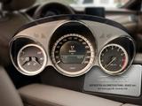 Mercedes-Benz C 180 C Limousine C 180 CGI BlueEfficiency - Mercedes-Benz C 180: Blueefficiency