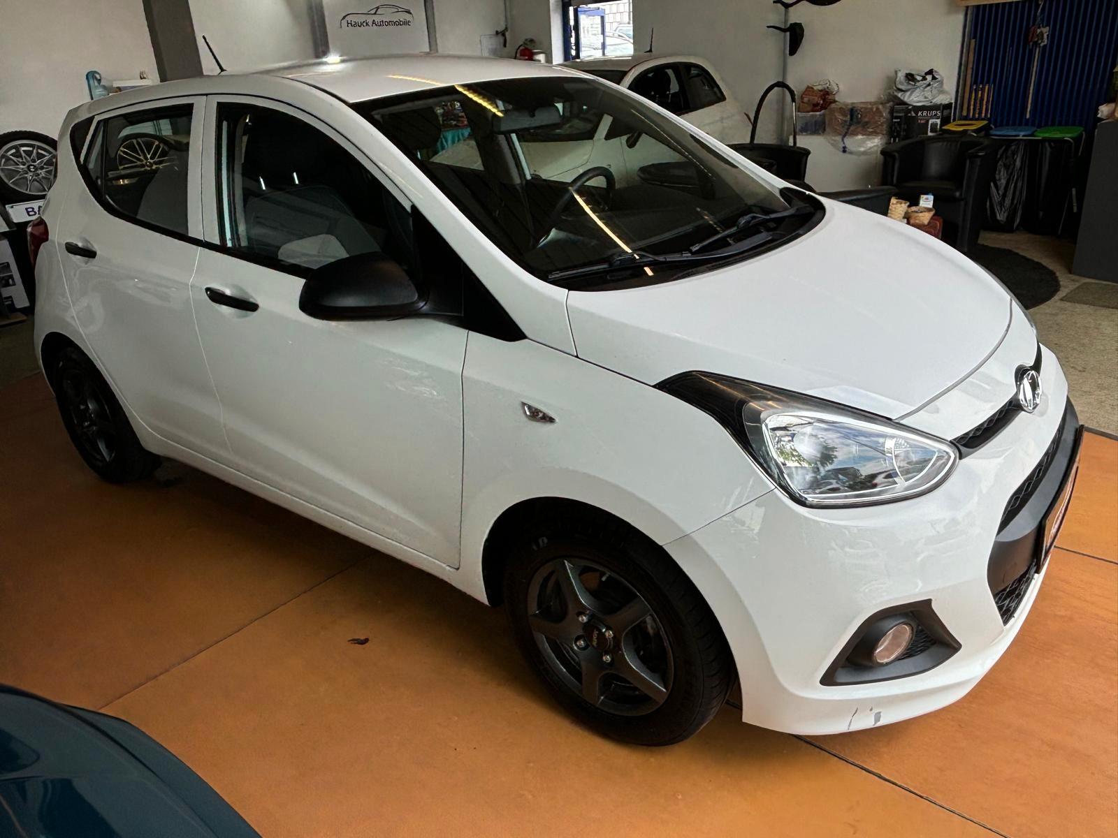 Hyundai i10 blue Classic Klima  8-fach bereift