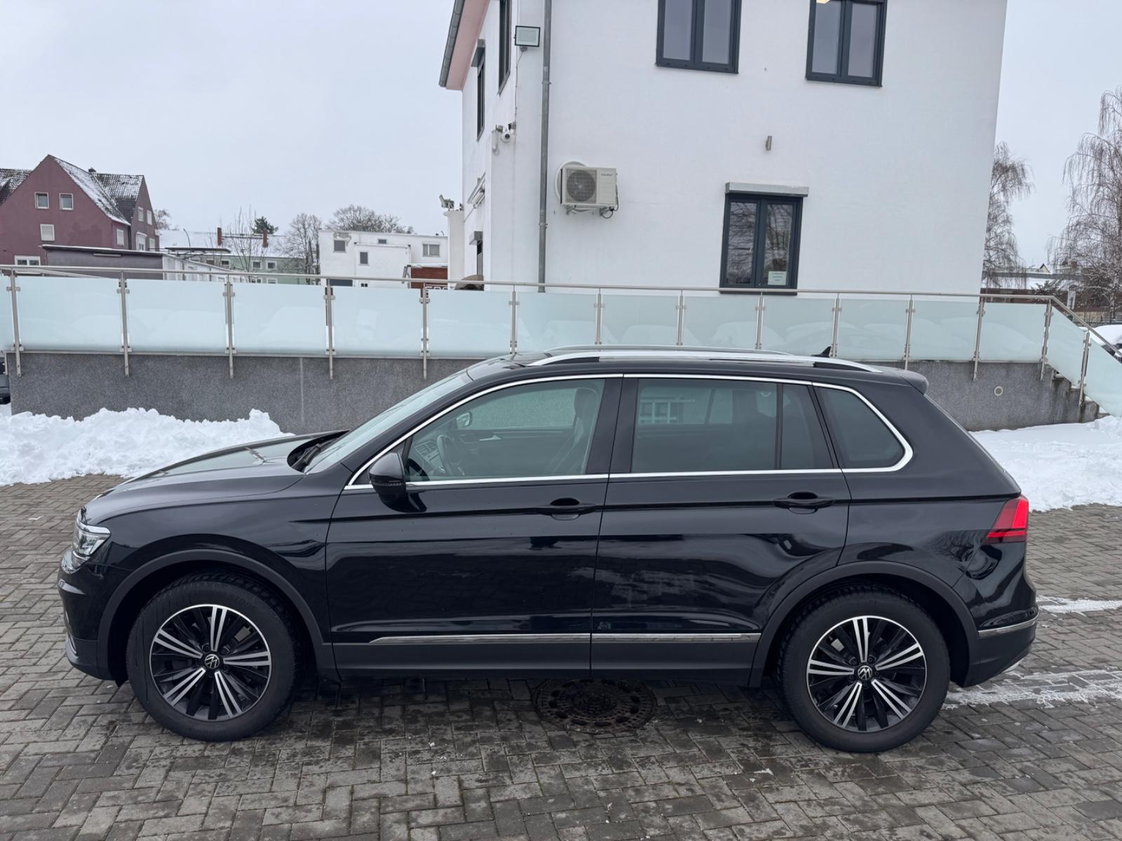 Volkswagen Tiguan Highline* 4Motion*NAVI*PANORAMA*HEAD UP*