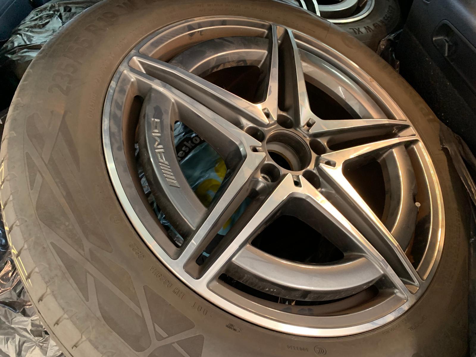 Mercedes-Benz EQC 400 4M 2x AMG Line HeadUp 360Kam Distronic+