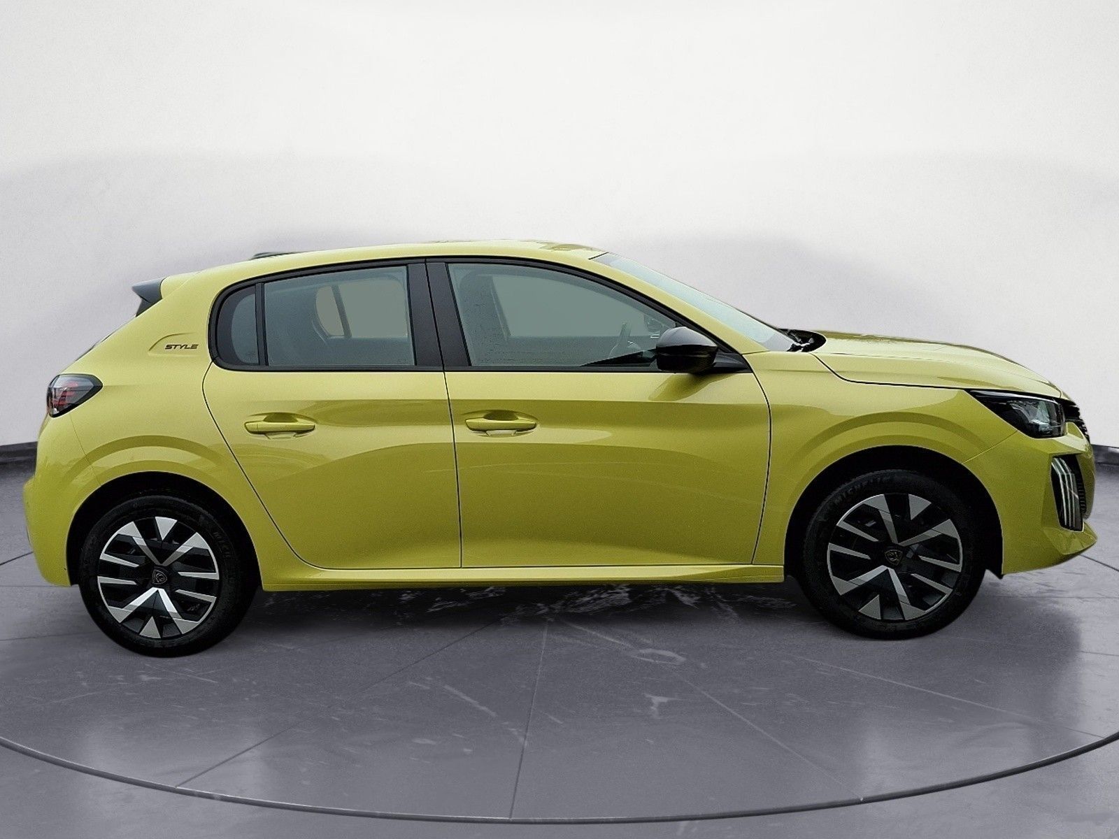 Peugeot e-208 - Bild 5
