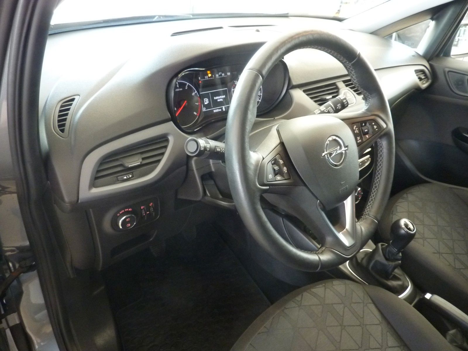 Fahrzeugabbildung Opel Corsa 1.4 Edition, AC, BC, PDC, RFK