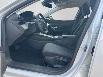 Peugeot 308 - 8