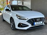 Hyundai i30 cw Intro Edition*LED-Matrix*Navi*Kamera* - Hyundai i30 Intro mit Diesel-Antrieb