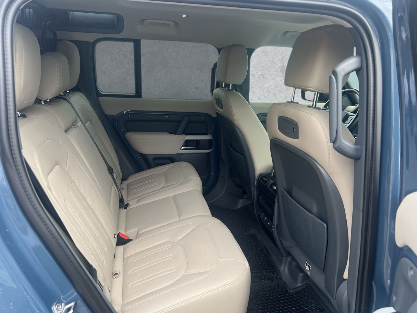 Land Rover Defender 110 D250 SE Luftfederung Off-Road Pake foto 5