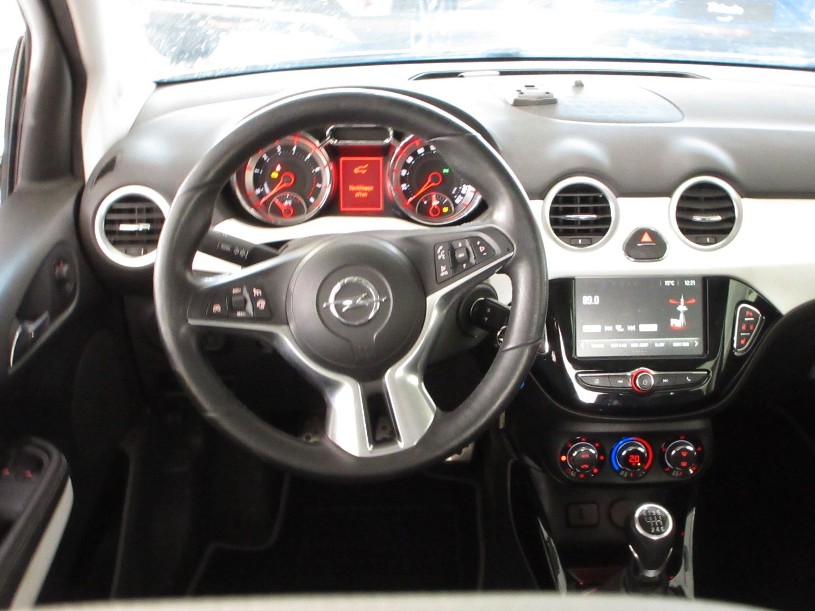 Fahrzeugabbildung Opel Adam Slam 1.0T SHZ/LHZ/LED/ALU17"