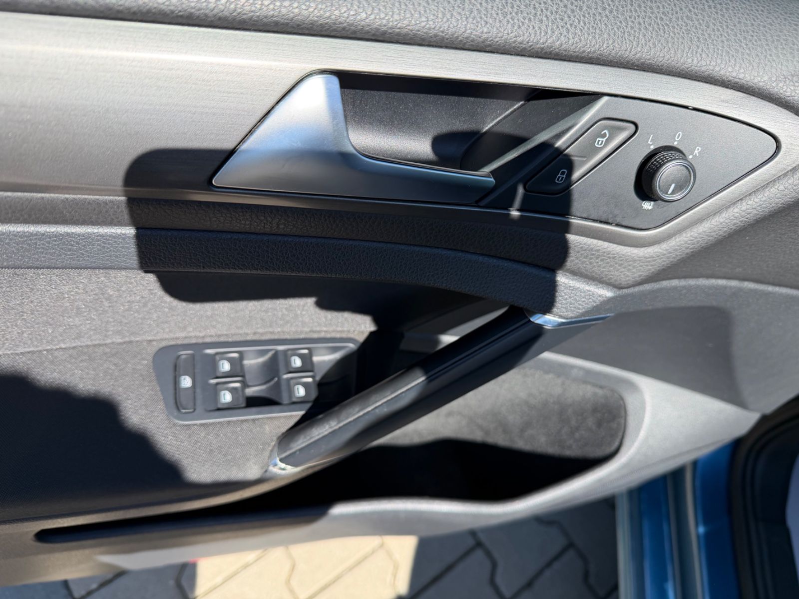 Fahrzeugabbildung Volkswagen Golf VII Lim. Comfortline|Navi|Shz|PDC|2.Hand