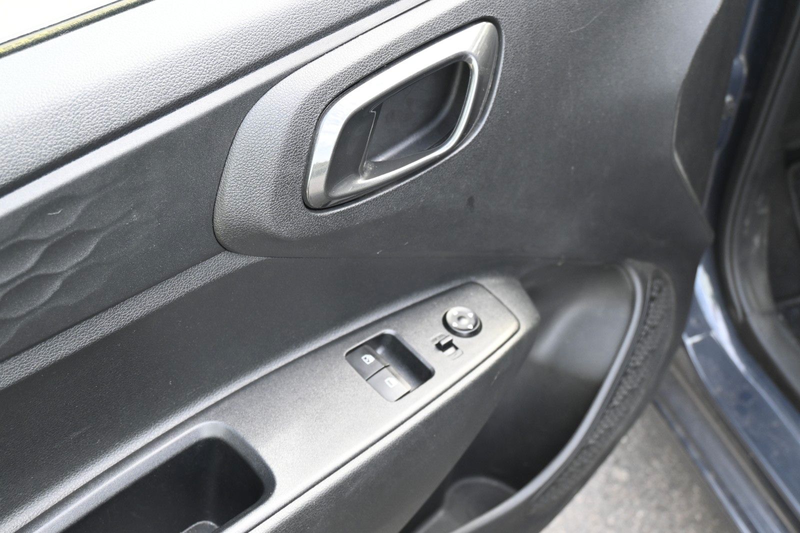 Fahrzeugabbildung Hyundai i10 Connect & Go*NAV*SIHZG*RFK*MIETKAUF